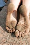 Feet - Julia E - 2011-11-28 Evening barefoot stroll