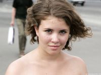 Feet - Julia E - 2011-11-28 Evening barefoot stroll