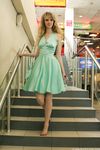 Feet - Julia F - 2011-12-25 Barefoot girl in sea-green dress