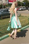 Feet - Julia F - 2011-12-25 Barefoot girl in sea-green dress