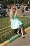 Feet - Julia F - 2011-12-25 Barefoot girl in sea-green dress