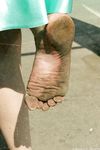 Feet - Julia F - 2011-12-25 Barefoot girl in sea-green dress