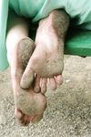 Feet - Julia F - 2011-12-25 Barefoot girl in sea-green dress