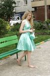 Feet - Julia F - 2011-12-25 Barefoot girl in sea-green dress