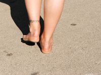 Feet - Julia G - 2012-02-19 A pleasant smile and tough soles