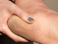 Feet - Julia G - 2012-02-19 A pleasant smile and tough soles