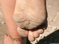 Feet - Julia G - 2012-02-19 A pleasant smile and tough soles