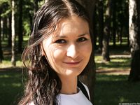 Feet - Julia G - 2012-02-19 A pleasant smile and tough soles