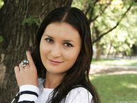 Feet - Julia G - 2012-02-19 A pleasant smile and tough soles