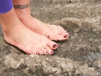 Feet - Julia G - 2012-12-21 Slush and puddles