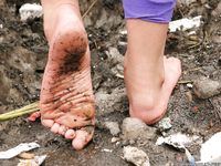 Feet - Julia G - 2012-12-21 Slush and puddles