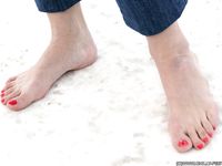 Feet - Kapa - 2011-07-02 Tough feet in snow