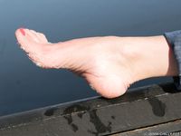 Feet - Kapa - 2011-07-02 Tough feet in snow