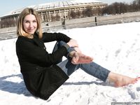 Feet - Kapa - 2011-07-02 Tough feet in snow