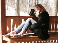 Feet - Kapa - 2011-07-02 Tough feet in snow