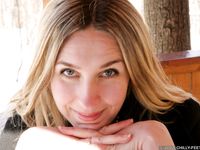 Feet - Kapa - 2011-07-02 Tough feet in snow