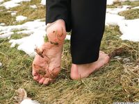 Feet - Karina A - 2015-03-21 Cold feet