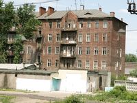 Feet - Katya A + Olga - 2007-12-03 Barefoot trips to Russian towns. Ryazan