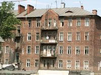 Feet - Katya A + Olga - 2007-12-03 Barefoot trips to Russian towns. Ryazan