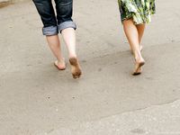 Feet - Katya A + Olga - 2007-12-03 Barefoot trips to Russian towns. Ryazan