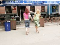 Feet - Katya A + Olga - 2007-12-03 Barefoot trips to Russian towns. Ryazan