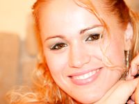 Feet - Katya A + Olga - 2007-12-03 Barefoot trips to Russian towns. Ryazan