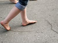 Feet - Katya A + Olga - 2007-12-03 Barefoot trips to Russian towns. Ryazan