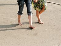 Feet - Katya A + Olga - 2007-12-03 Barefoot trips to Russian towns. Ryazan