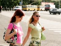 Feet - Katya A + Olga - 2007-12-03 Barefoot trips to Russian towns. Ryazan