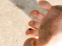 Feet - Katya A + Olga - 2007-12-03 Barefoot trips to Russian towns. Ryazan