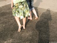 Feet - Katya A + Olga - 2007-12-03 Barefoot trips to Russian towns. Ryazan