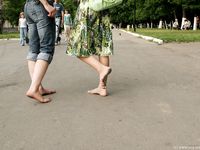 Feet - Katya A + Olga - 2007-12-03 Barefoot trips to Russian towns. Ryazan