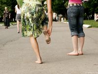 Feet - Katya A + Olga - 2007-12-03 Barefoot trips to Russian towns. Ryazan