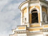 Feet - Katya A + Olga - 2007-12-03 Barefoot trips to Russian towns. Ryazan