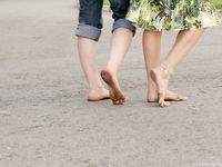 Feet - Katya A + Olga - 2007-12-03 Barefoot trips to Russian towns. Ryazan
