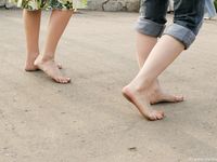 Feet - Katya A + Olga - 2007-12-03 Barefoot trips to Russian towns. Ryazan