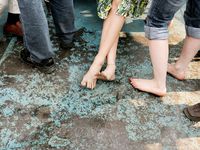 Feet - Katya A + Olga - 2007-12-03 Barefoot trips to Russian towns. Ryazan