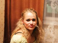 Feet - Katya A + Olga - 2007-12-03 Barefoot trips to Russian towns. Ryazan