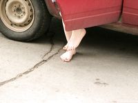 Feet - Katya A + Olga - 2007-12-03 Barefoot trips to Russian towns. Ryazan