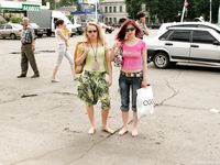 Feet - Katya A + Olga - 2007-12-03 Barefoot trips to Russian towns. Ryazan