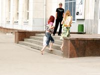 Feet - Katya A + Olga - 2007-12-03 Barefoot trips to Russian towns. Ryazan