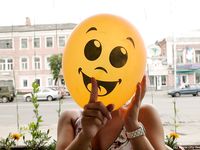 Feet - Katya A + Olga - 2007-12-03 Barefoot trips to Russian towns. Ryazan