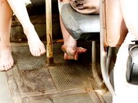 Feet - Katya A + Olga - 2007-12-03 Barefoot trips to Russian towns. Ryazan