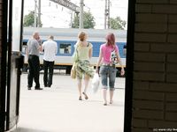 Feet - Katya A + Olga - 2007-12-03 Barefoot trips to Russian towns. Ryazan