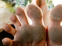 Feet - Katya A + Olga - 2007-12-03 Barefoot trips to Russian towns. Ryazan