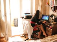 Feet - Katya B + Unknown blonde - 2011-01-14 Mega mall shopping