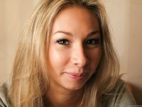 Feet - Katya B + Unknown blonde - 2011-01-14 Mega mall shopping