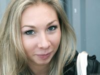 Feet - Katya B + Unknown blonde - 2011-01-14 Mega mall shopping