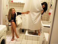 Feet - Katya B + Unknown blonde - 2011-01-14 Mega mall shopping