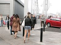 Feet - Katya B + Unknown blonde - 2011-01-14 Mega mall shopping